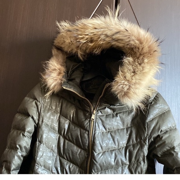 Andrew Marc Dark Green Puffer Jacket with raccoon fur Trim size M - Picture 3 of 4